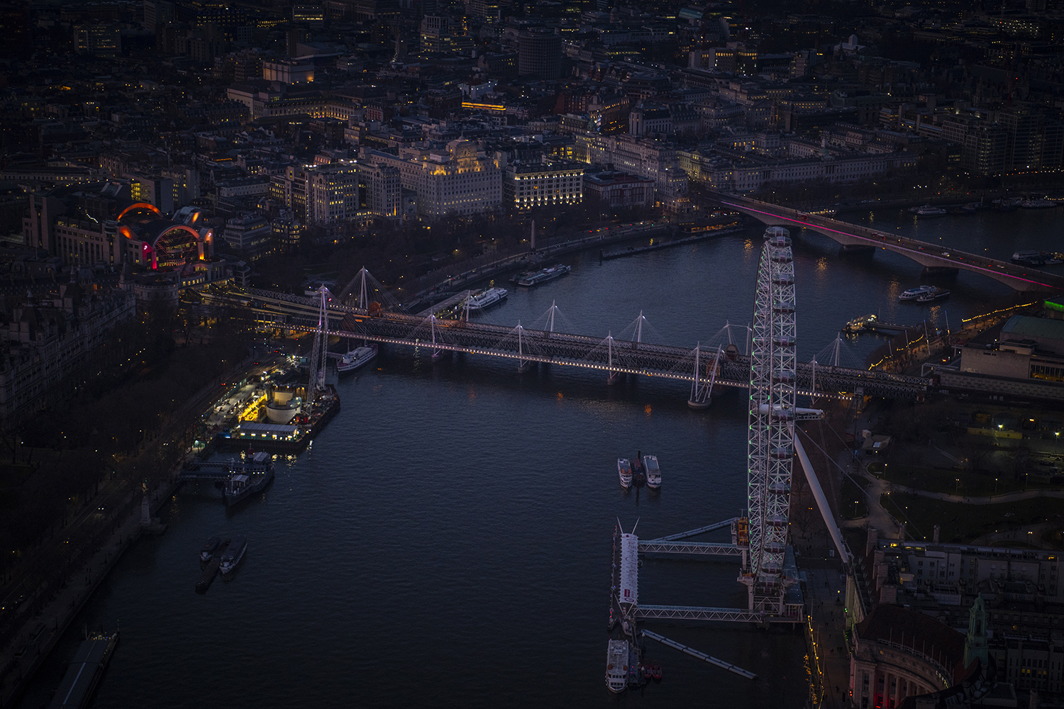 Golden Jubilee Footbridges Illuminated River © Jason Hawkes