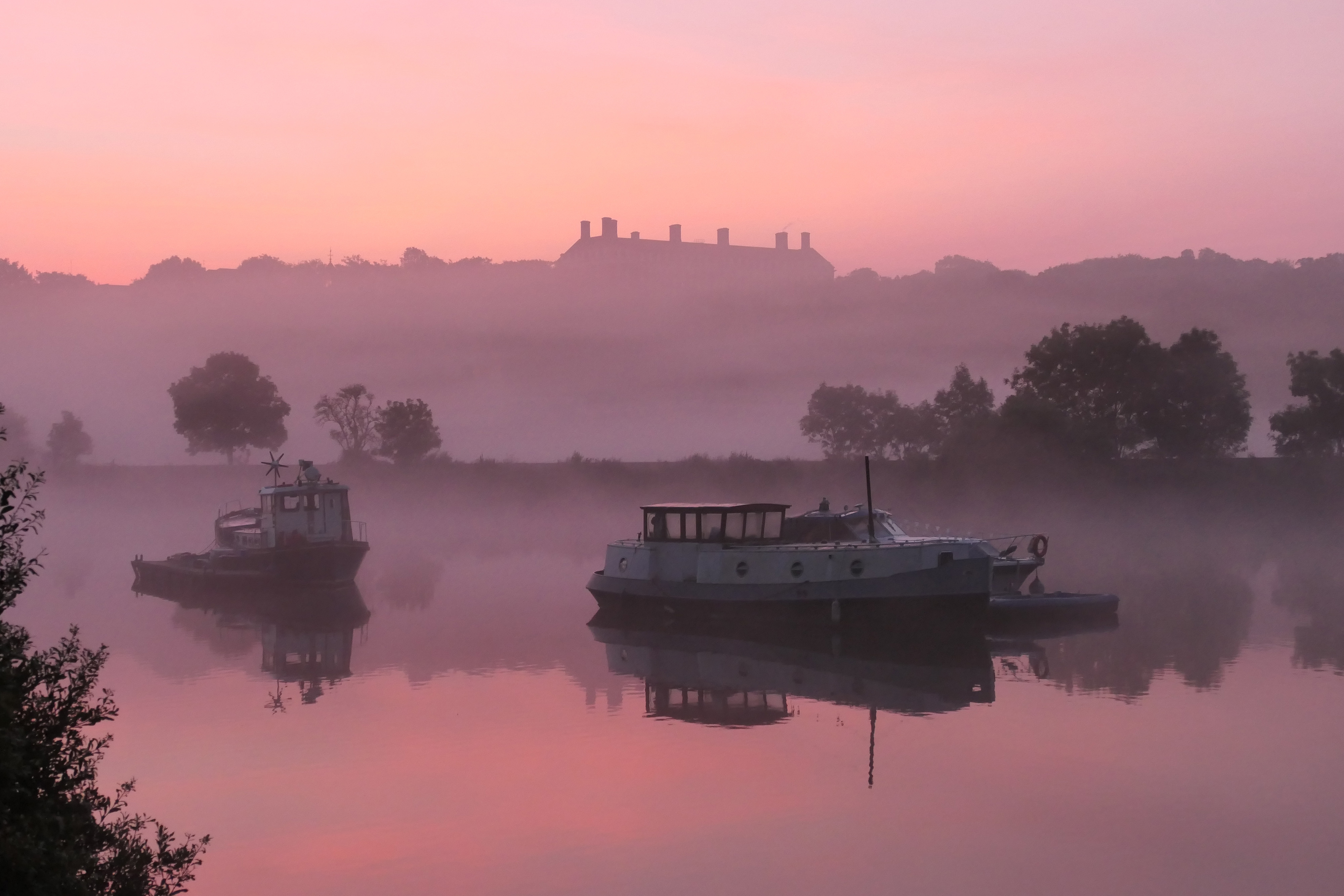 Totally thames - exhibition