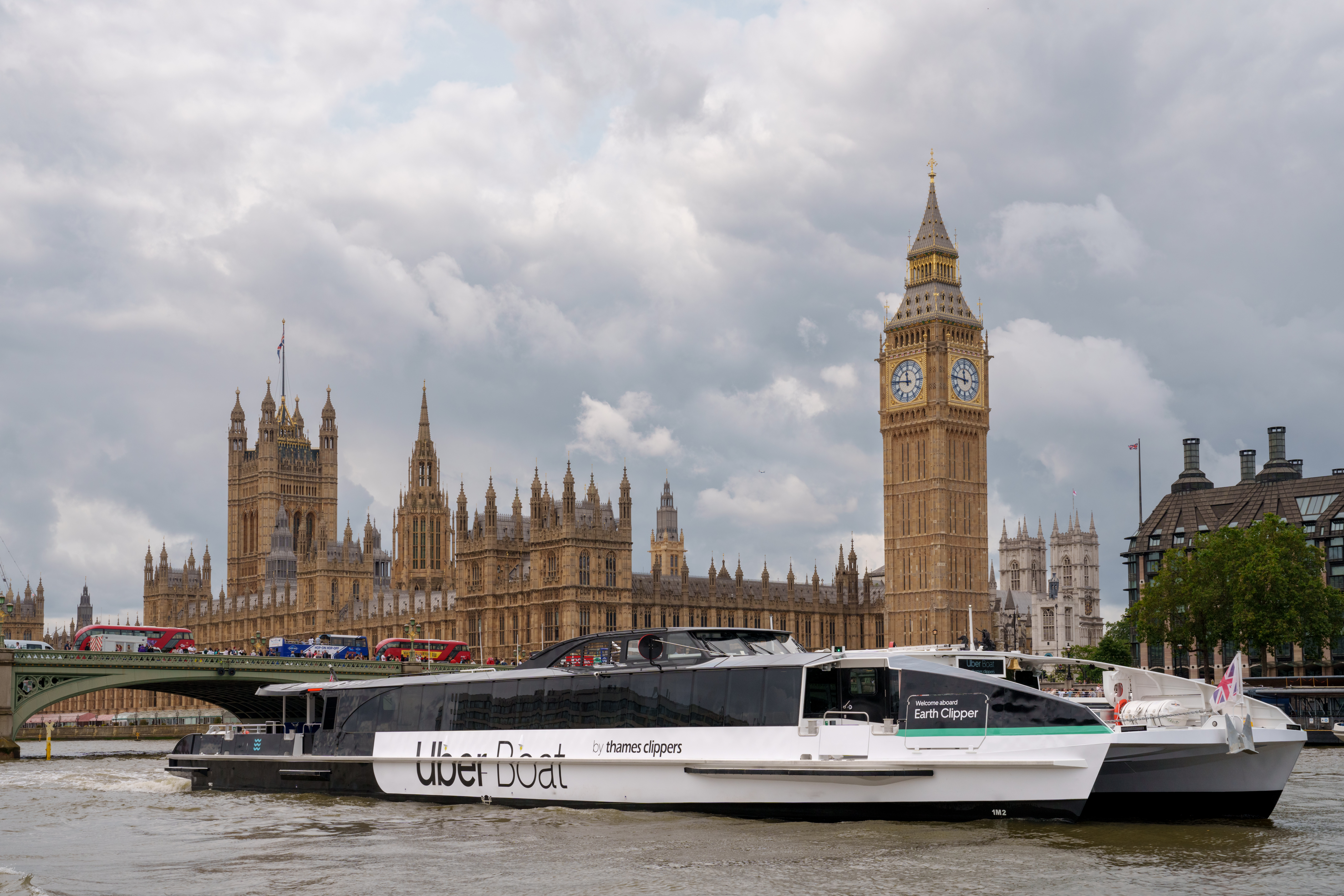 Earth Clipper  and Big Ben